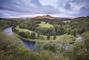 Images Dated 11th October 2011: Scotts View looking towards Eildon Hill with the River Tweed in the foreground