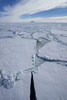 Antarctic Ocean Gallery: Sea ice, near Mount Terror and Mount Erebus Ross Sea, Antarctica
