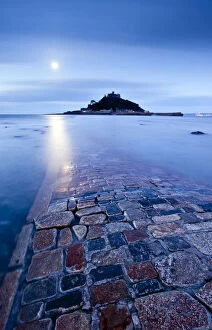 St Michaels Mount by moonlight, Marazion, West Cornwall, England, UK. March 2010