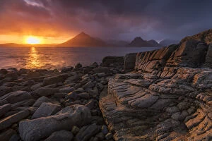 2019 August Highlights Collection: Sunset over the Cullin Mountains from Elgol shoreline, Isle of Skye, Scotland, UK, April