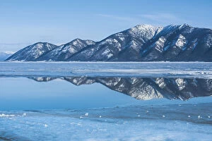 Asian Russia Gallery: Svyatoy Nos or Holy Nose, a large peninsula on the eastern edge of Lake Baikal, Siberia