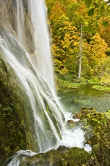 Images Dated 19th June 2009: Veliki Prstvaci waterfalls, Upper Plitvice lakes, Plitvice Lakes NP, Croatia, October
