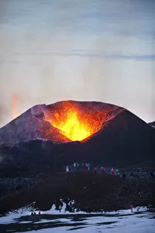 Volcano Gallery: Volcanic eruption, Eyjafjallajokull, near the Myrdalsjokull glacier, South Iceland
