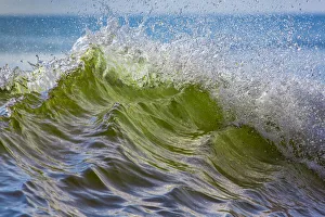 Images Dated 8th September 2015: Waves off the Atlantic ocean, Cape Cod, Massachusetts, USA, September